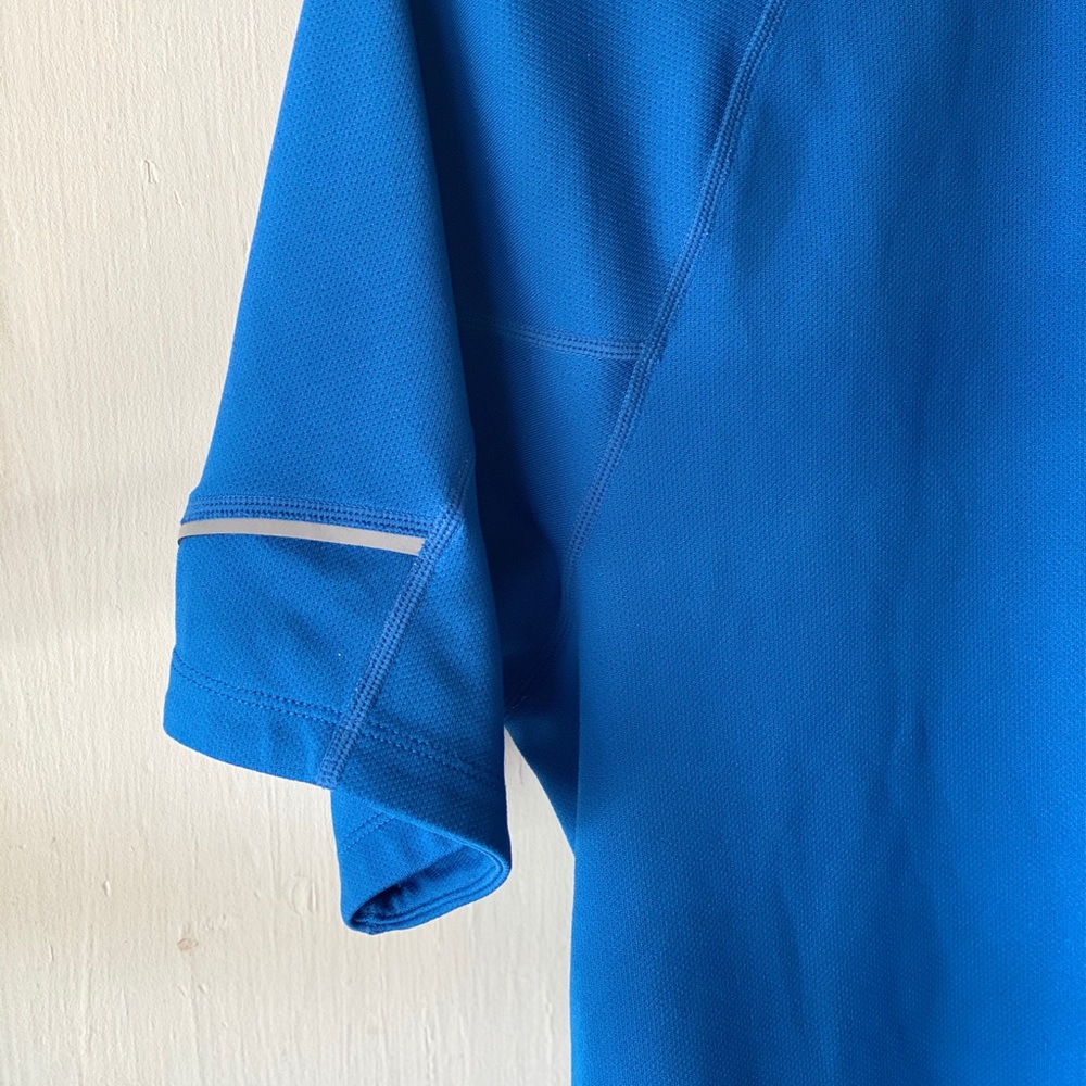 Nike dry fit short sleeve white/blue shirt size Medium - Picture 5 of 6